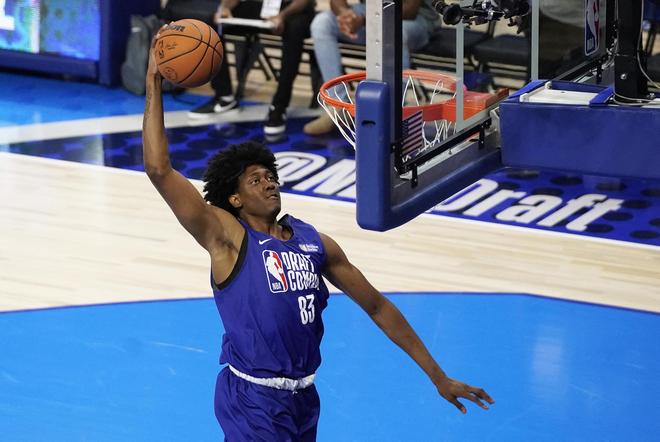 面对狼队 面对狼队