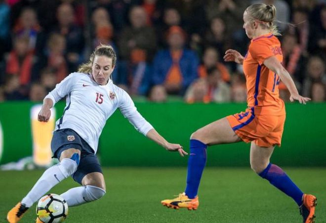 扮演关键角 扮演关键角