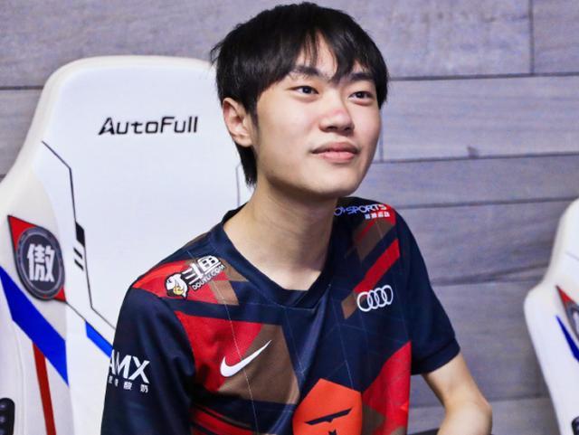 与其灵活的 与其灵活的