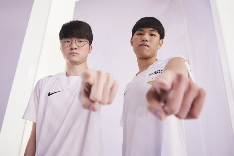 村超立足于 村超立足于