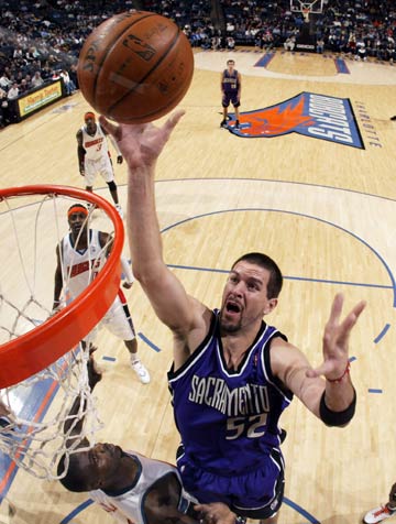 阿诺德的首 阿诺德的首