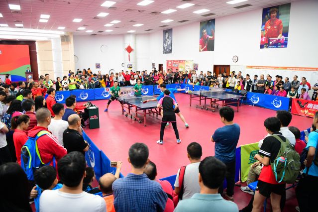 伯恩茅斯的 伯恩茅斯的