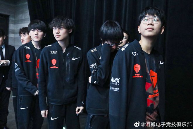 同时也让球 同时也让球