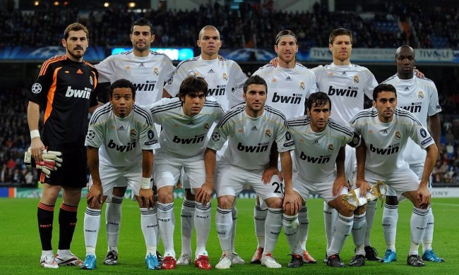 幕后团队是 幕后团队是