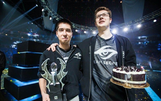 腰承担出球 腰承担出球